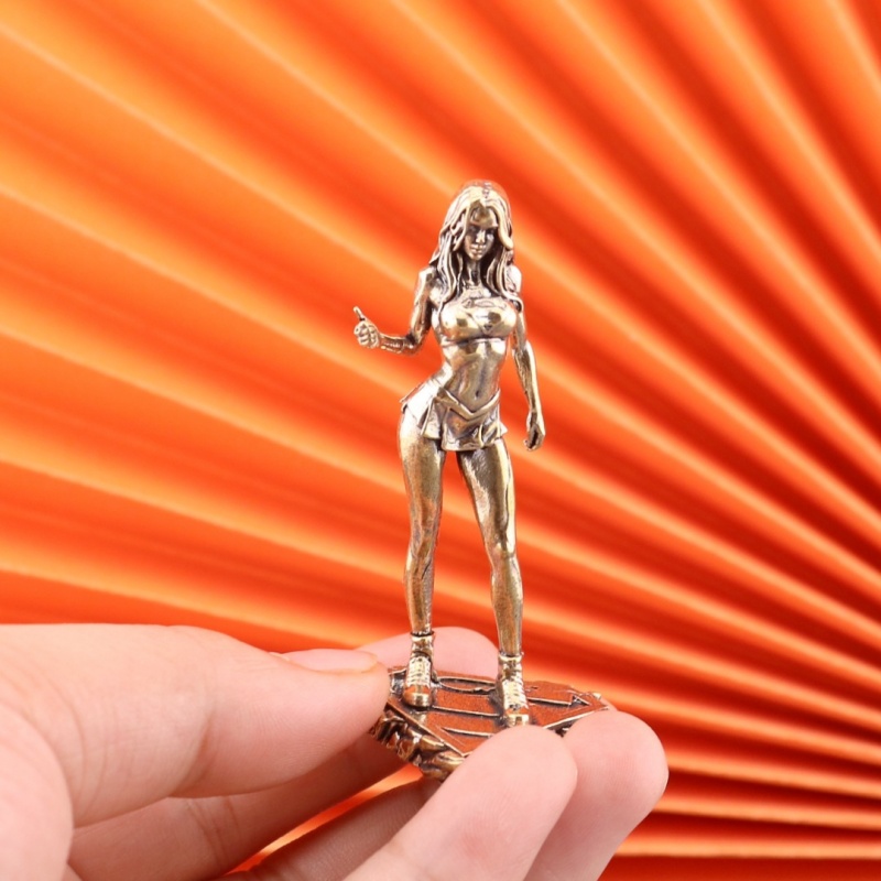 Statue de fille en laiton mass - Vintage Fashion Model avis et prix